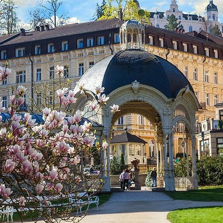 Krivan Hotel Karlovy Vary Exterior photo