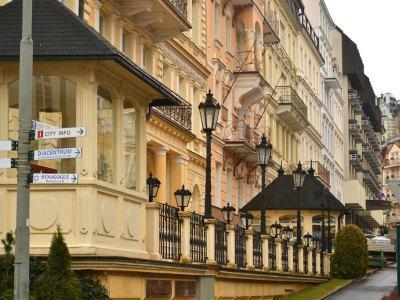 Krivan Hotel Karlovy Vary Exterior photo