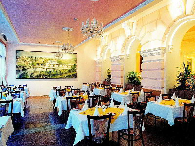 Krivan Hotel Karlovy Vary Exterior photo